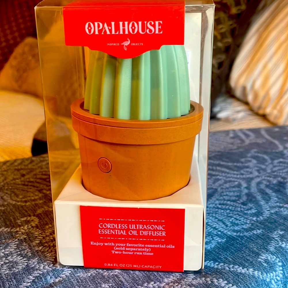 Opalhouse Cordless Ultrasonic Oil Diffuser Cactus Aromatherapy .84